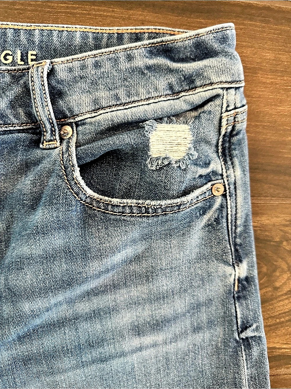 American Eagle Low-Rise Baggy Wide Leg Jeans 12 Long - Picture 6 of 7